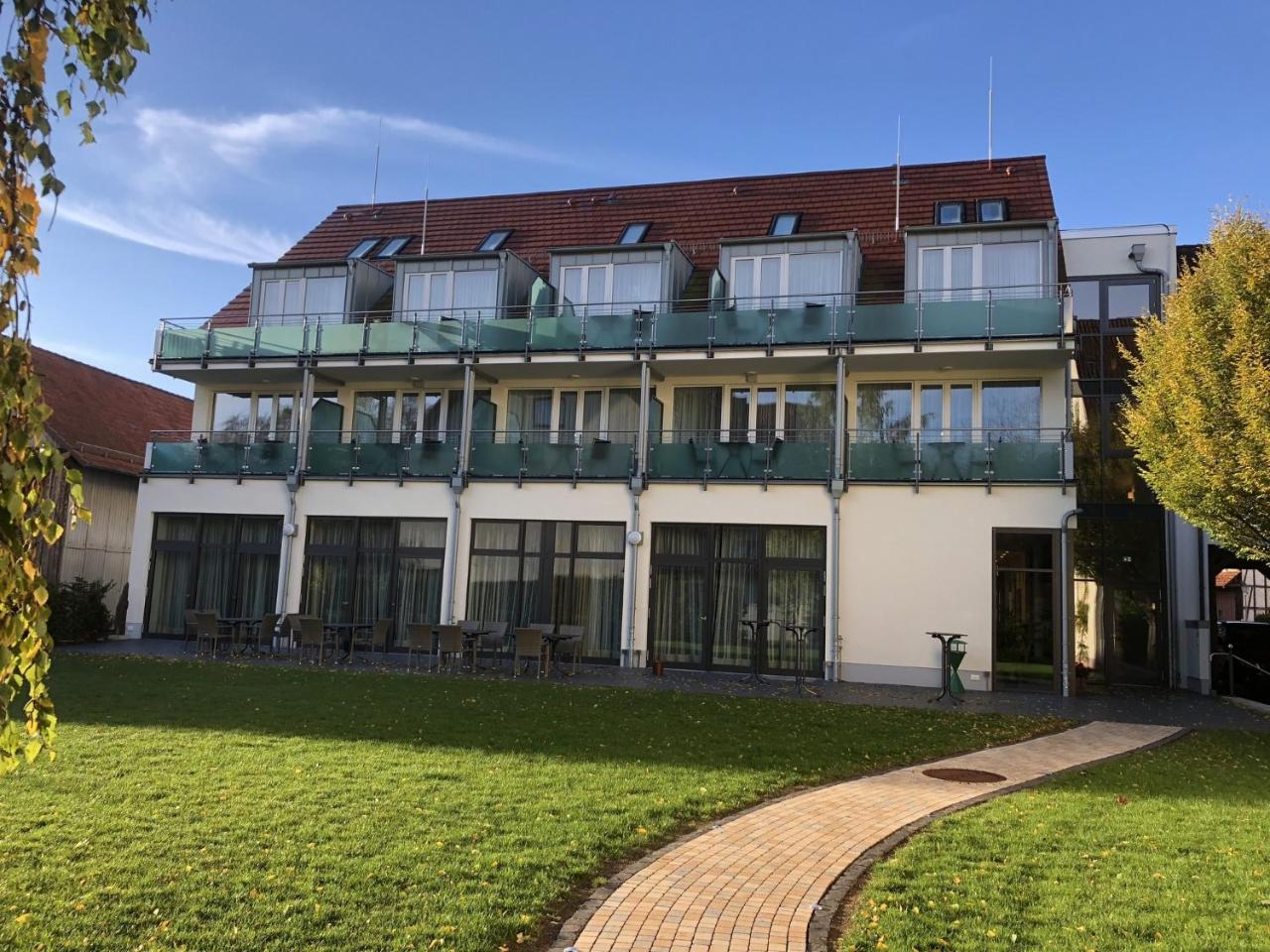 Parkhotel Zum Stern Oberaula Exterior photo